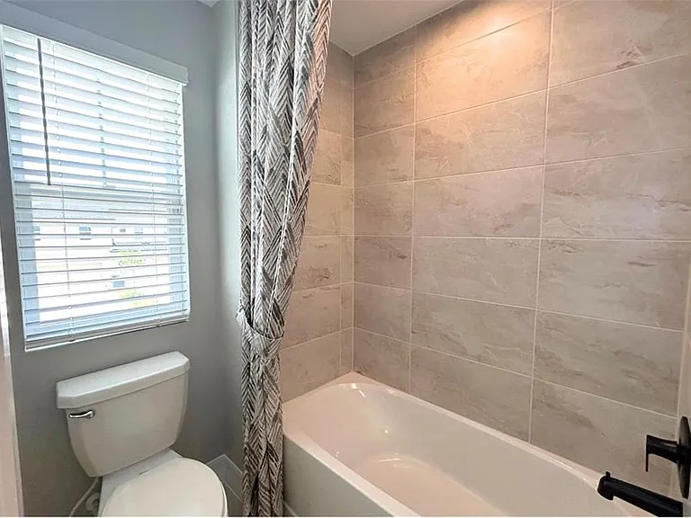 12439 Shipwatch St — Photo 16