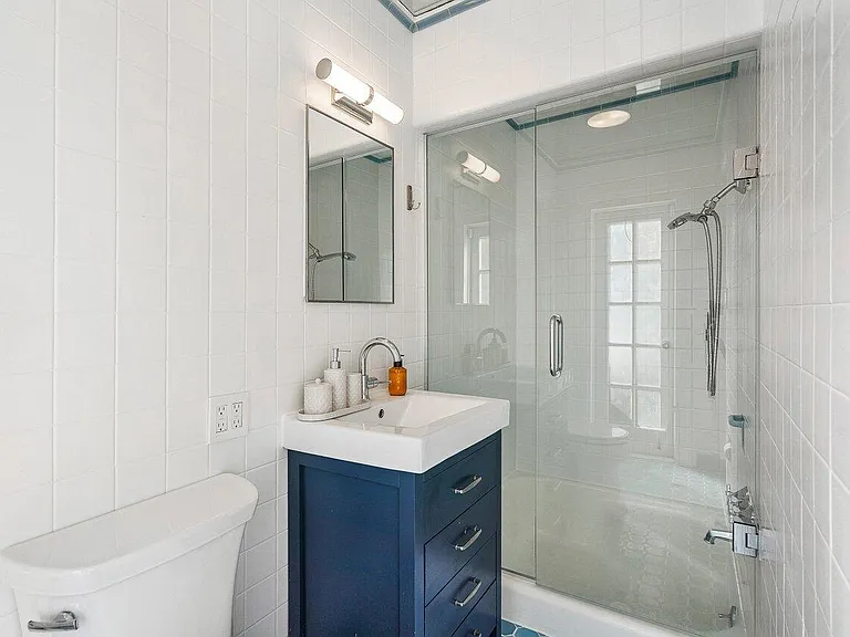 162 Peruvian Ave — Photo 13