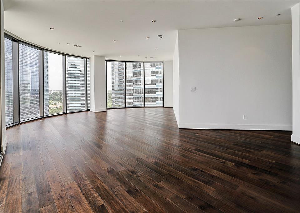 1st image of 1409 Post Oak Blvd Unit 1304
