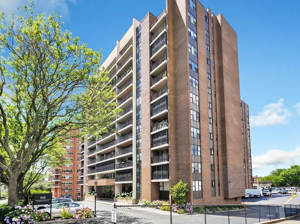 44 Strawberry Hill Avenue #1E, Stamford, CT 06902