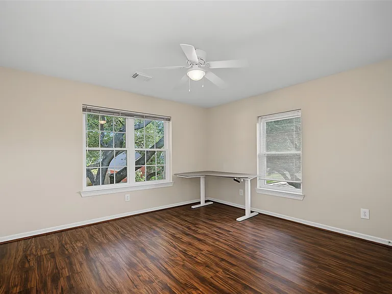 14135 Swallowfield Dr — Photo 33