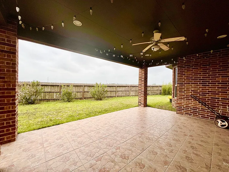 18607 Pelham Grove Ln — Photo 43