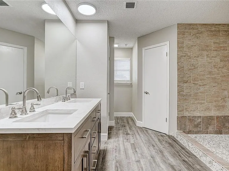 6009 Avery Island Ave — Photo 21