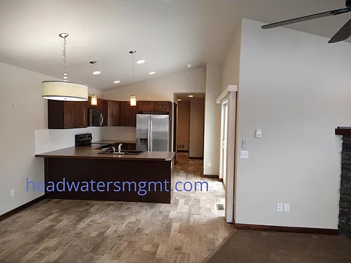 1024 Twin Lakes Ave Photo 1