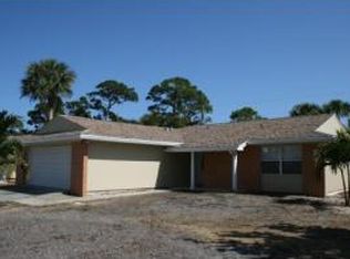 8164 SE Carlton St, Hobe Sound, FL 33455