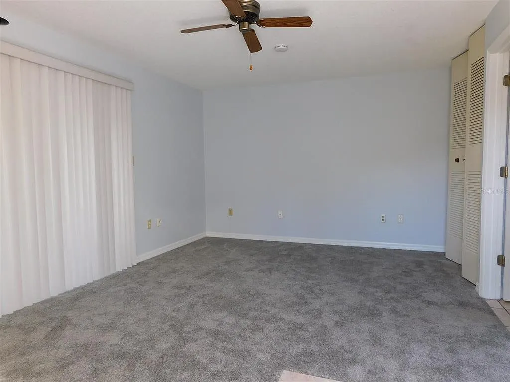 1 bed, 1.0 bath, 595 sqft, $1,200 — Photo 2
