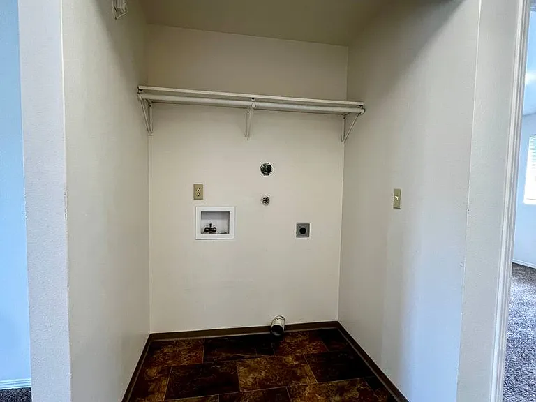 1409 Folsom Ave — Photo 9