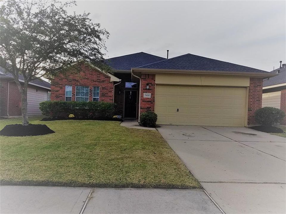 1st image of 7410 Jacobs Well Dr