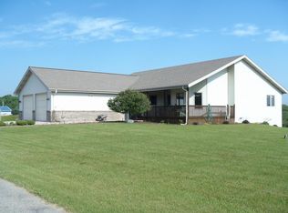 9775 Brewster Ln NE, Greenville, MI 48838