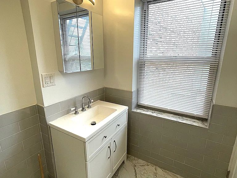 347 Court St #1 — Photo 7