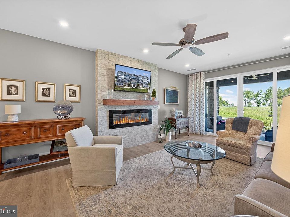 1st image of 129 Wheelhouse Way #11