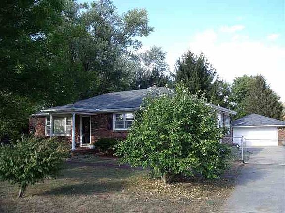 5th image of 386 Meadowview Dr