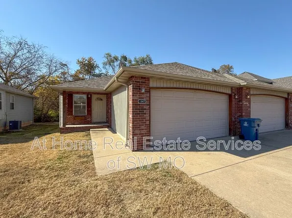 1947 S Farm Road 123, Springfield, MO 65807