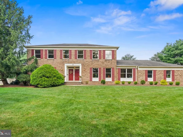 23 Briarwood Dr, Princeton Junction, NJ 08550