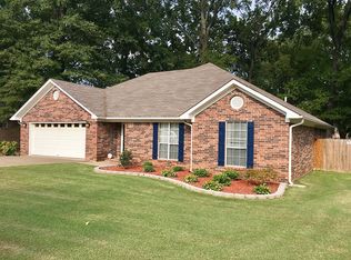 490 Whitney Woods Rd, Conway, AR 72034