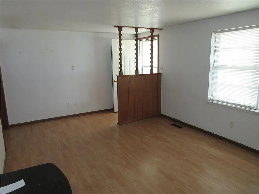 3 bed, 1012 sqft, $940 — Photo 3