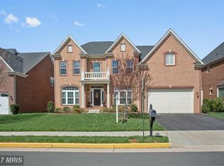 3946 Woodberry Meadow Dr, Fairfax, VA 22033