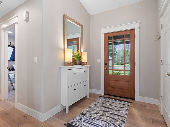4th image of 16007 NE 295th Cir