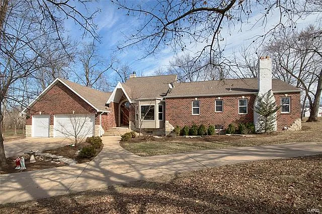 605 Kehrs Mill Rd photo 1