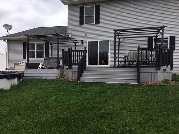 3rd image of 12658 Hess St