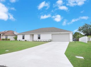 329 NE 13th Terrace Cpe, Coral, FL 33909
