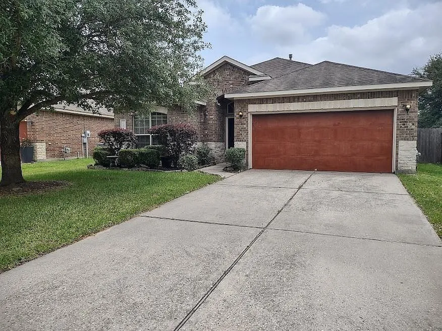 21383 Village Crossing Ln