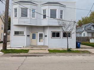 3010 17th St, Racine, WI 53405