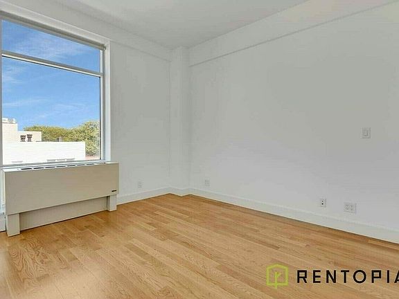 4th image of 65 Ainslie St #431