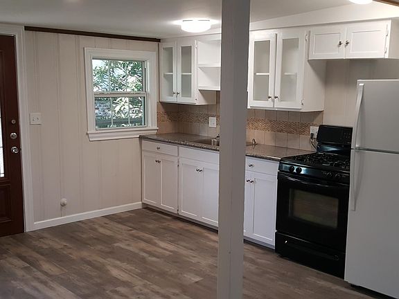 3rd image of 1959 Richmond Ave APT 5
