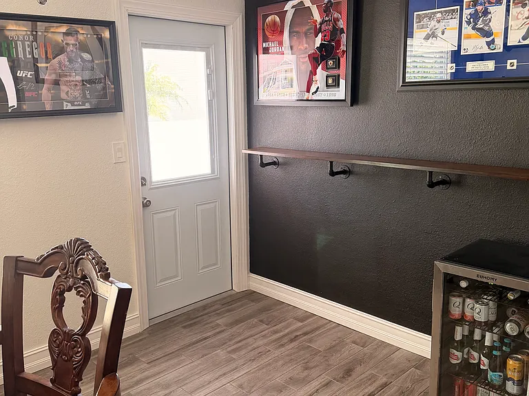 4208 Northampton Dr — Photo 14