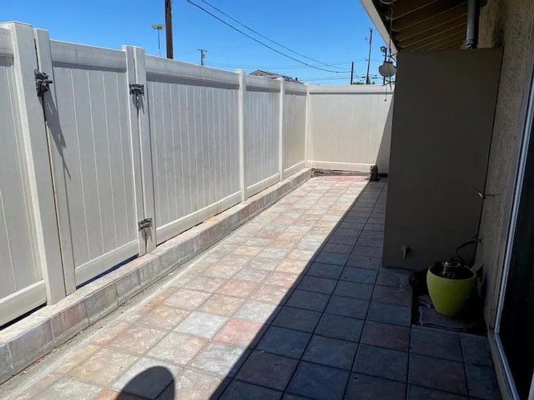 8041 Worthy Dr — Photo 9