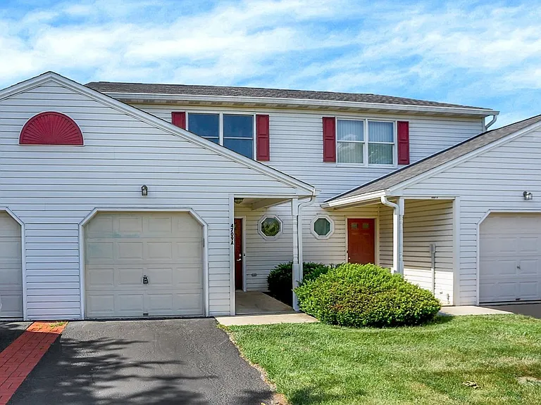 4709A Charles Rd — Photo 1