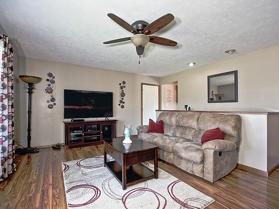 2nd image of 58030 Diener Dr