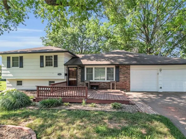 2504 S Ellison Way, Independence, MO 64055