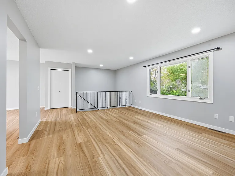 9992 Balsam Ln N — Photo 19