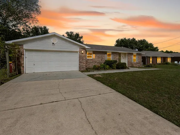 104 Louise Dr, Crestview, FL 32536
