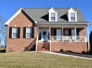151 Cummings Ct, Lexington, NC 27295