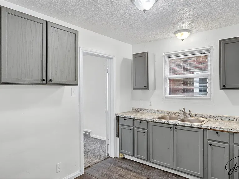 9409 Balfour Rd — Photo 9