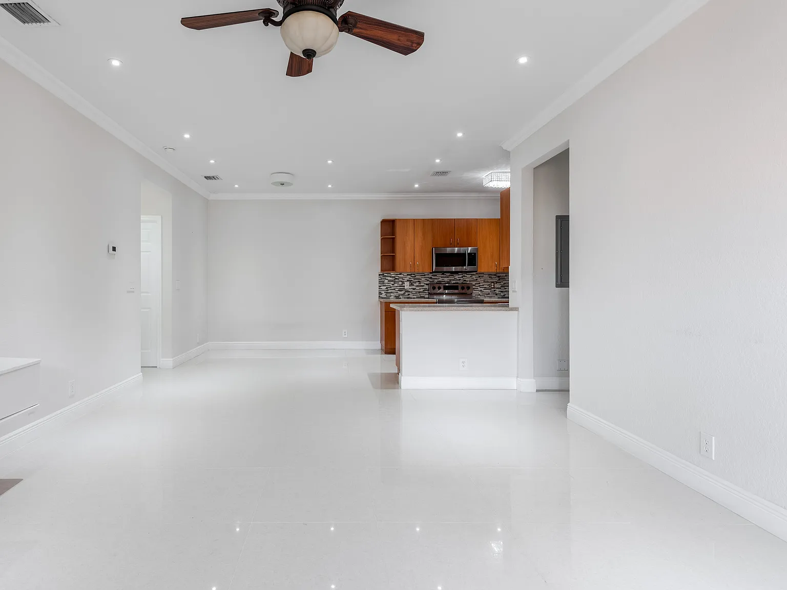 3557 Forest Hill Boulevard - 54 — Photo 3