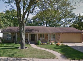 3051 Arbor Oaks Dr, Dubuque, IA 52001
