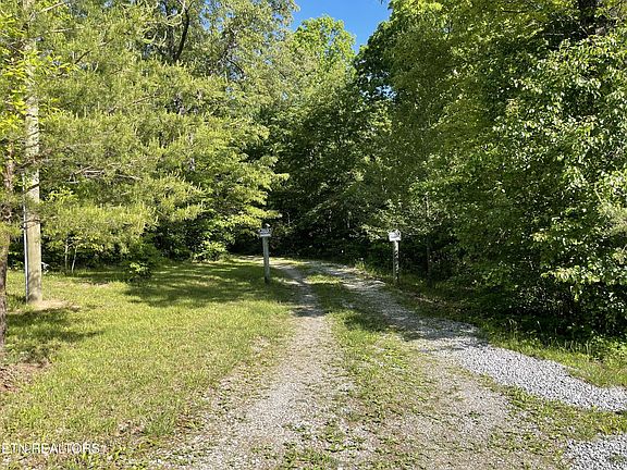 3rd image of 133 Thompson Rd
