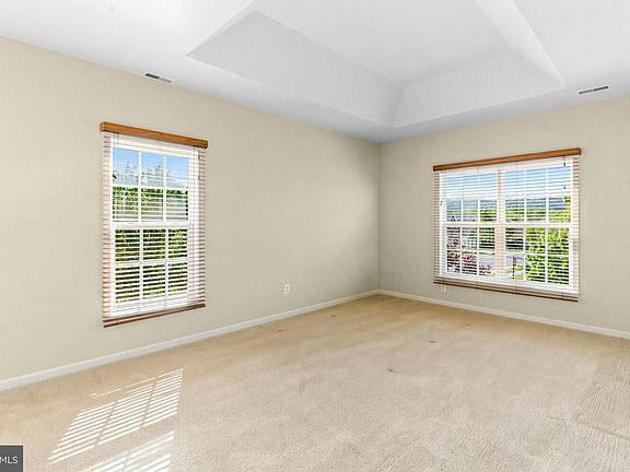 4th image of 313 Lewisburg Ln