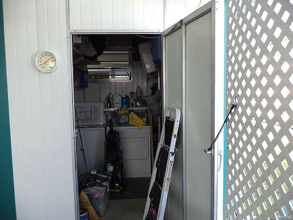 STORAGE SHED