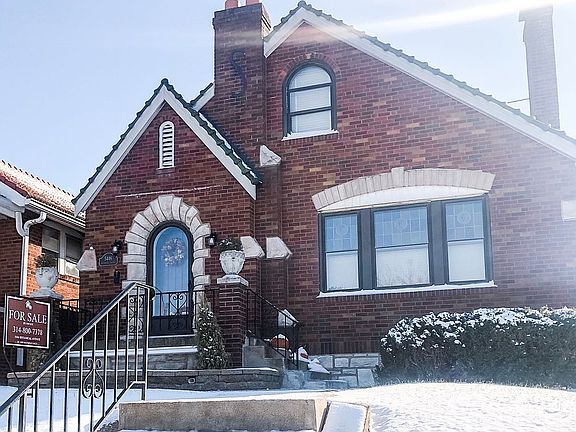 2nd image of 5446 Botanical Ave