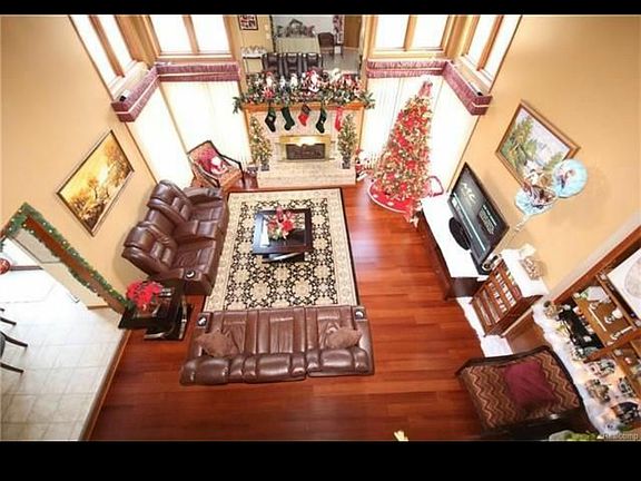 4th image of 53698 Wellington Dr