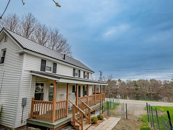 3rd image of 76 Spring Street