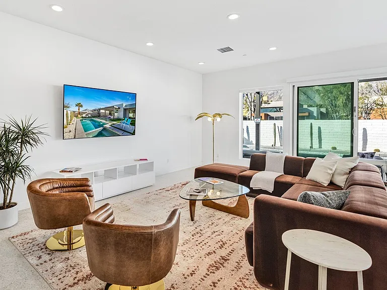 Taylor Dr — Photo 6