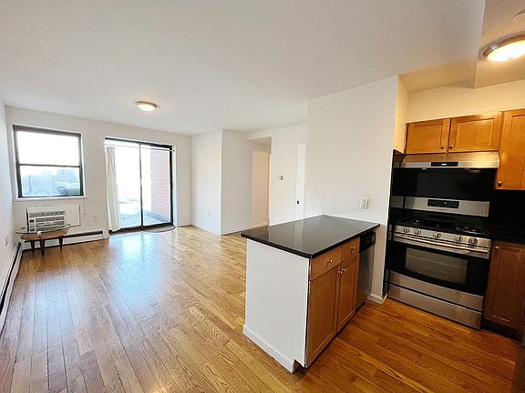 2nd image of 14225 37th Ave #2B