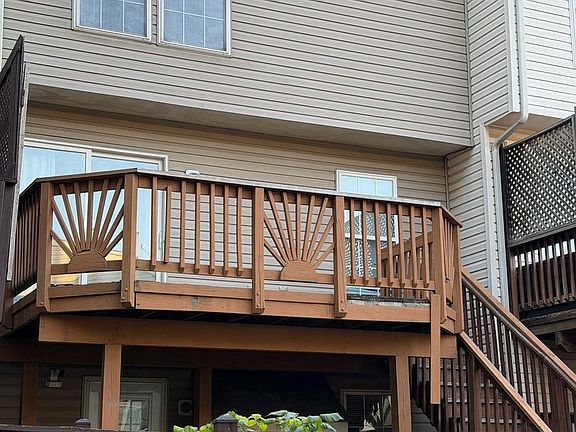 2nd image of 1503 Town View Ct