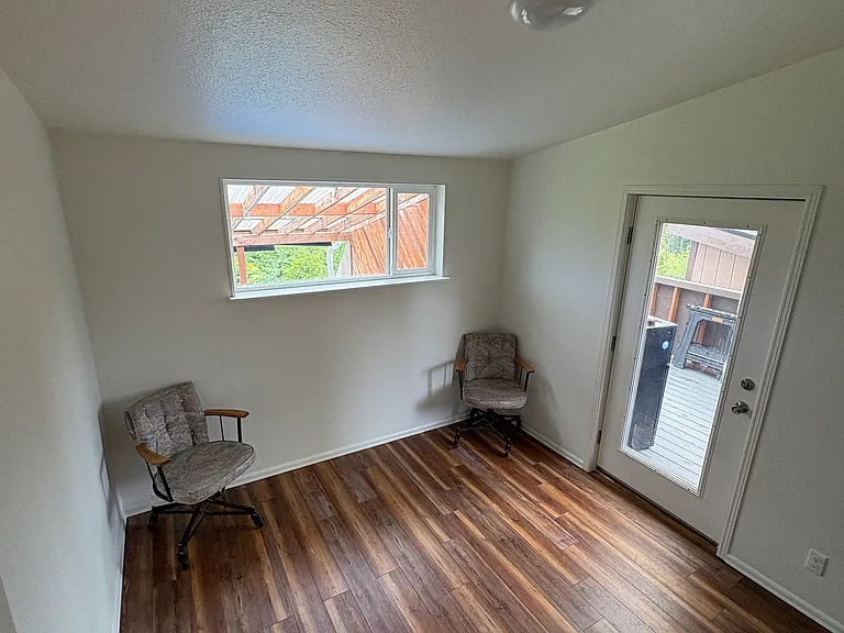1004 Circle Dr — Photo 14